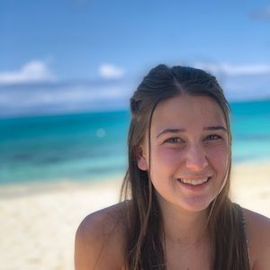 Meet your Posher, Katina